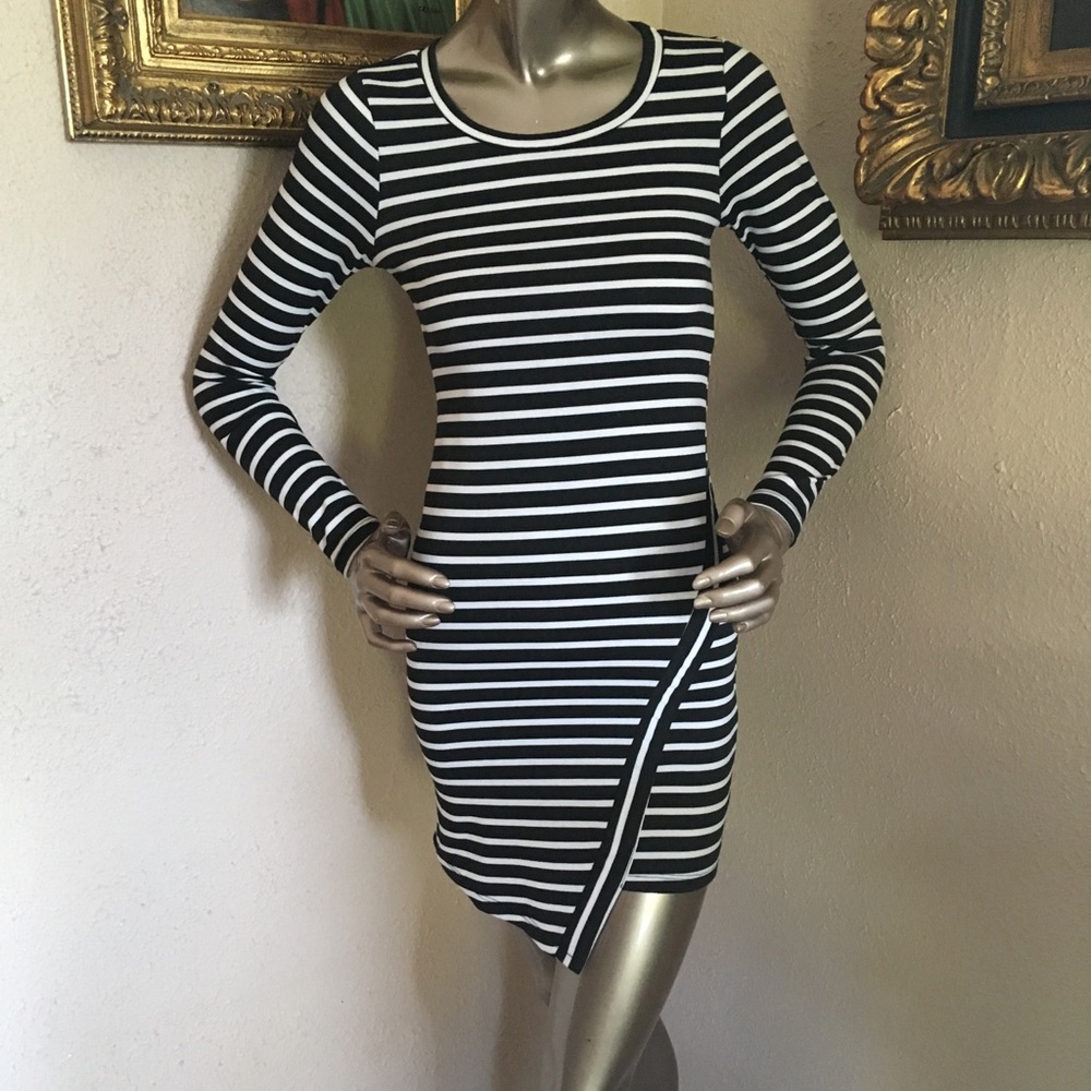 So Rad black and white striped dress 👗